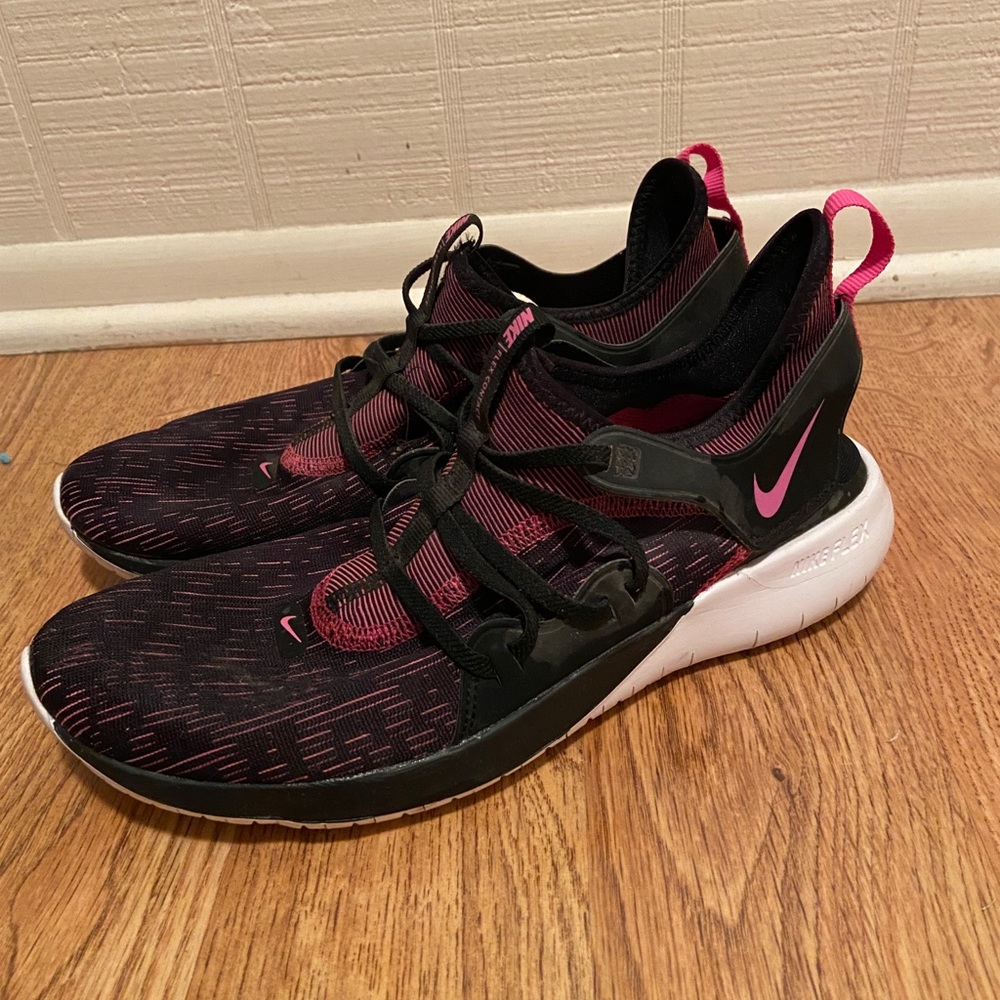 Nike flex running shoes size 8.5 fit like 8